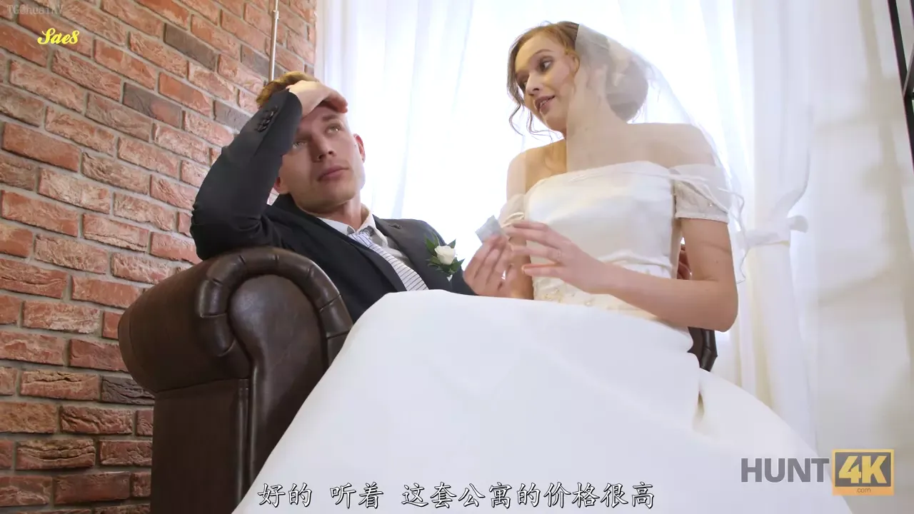 为了房租当着丈夫面和老房东啪啪